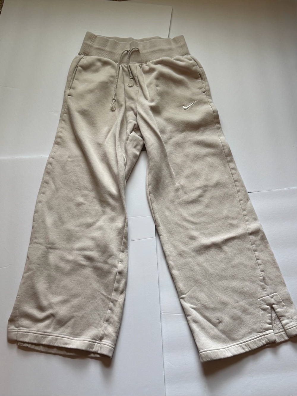 Nike Sportswear Cream High Waisted Wide Leg Sweatpants Size Small